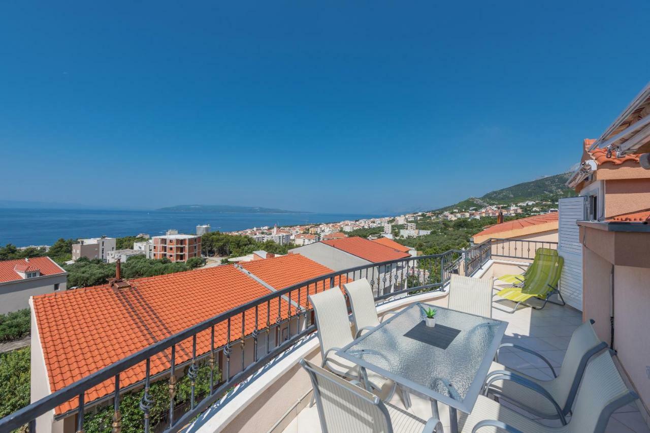 Apartments Naja Makarska Bagian luar foto