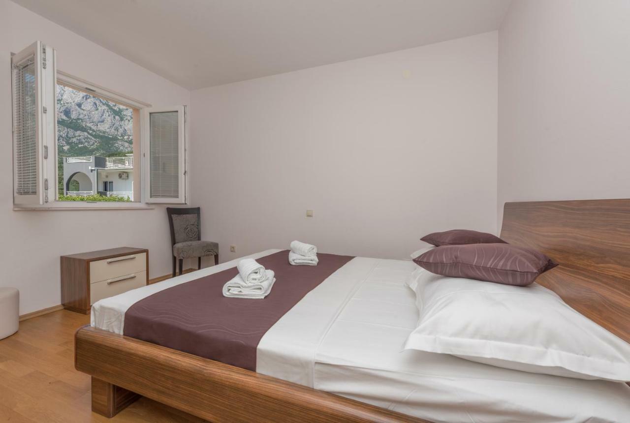 Apartments Naja Makarska Bagian luar foto